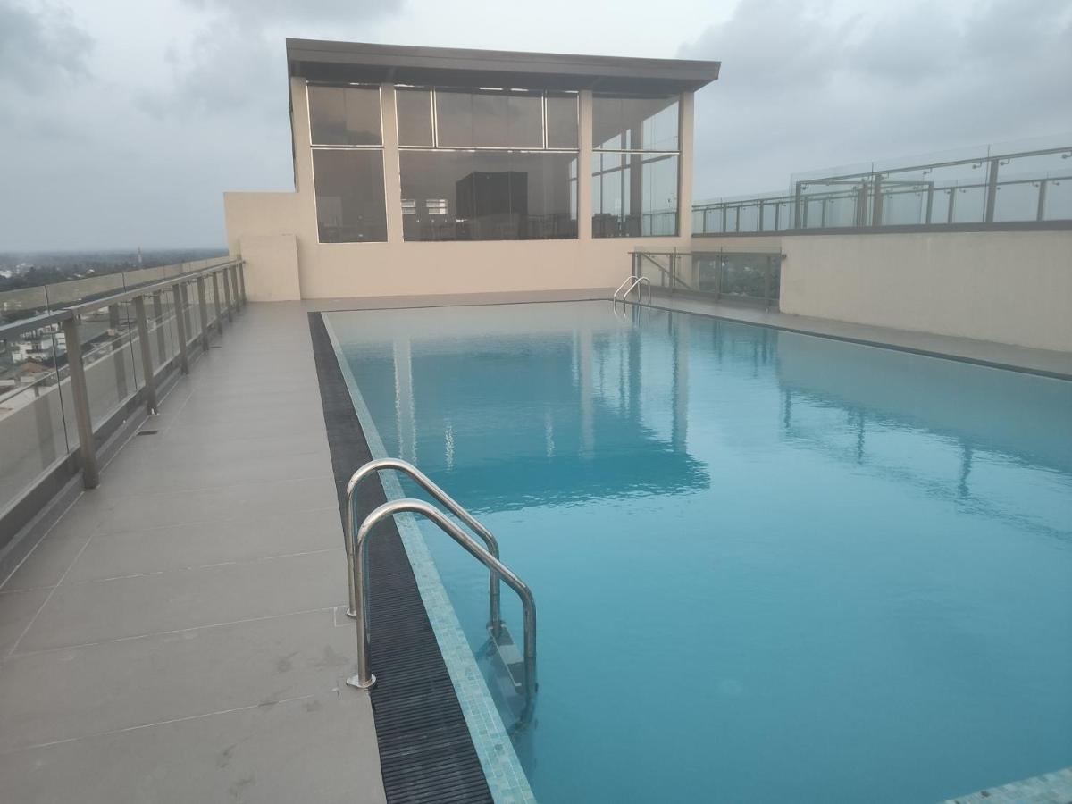 Ocean Breeze Condo By Lake Infinity Negombo Luaran gambar